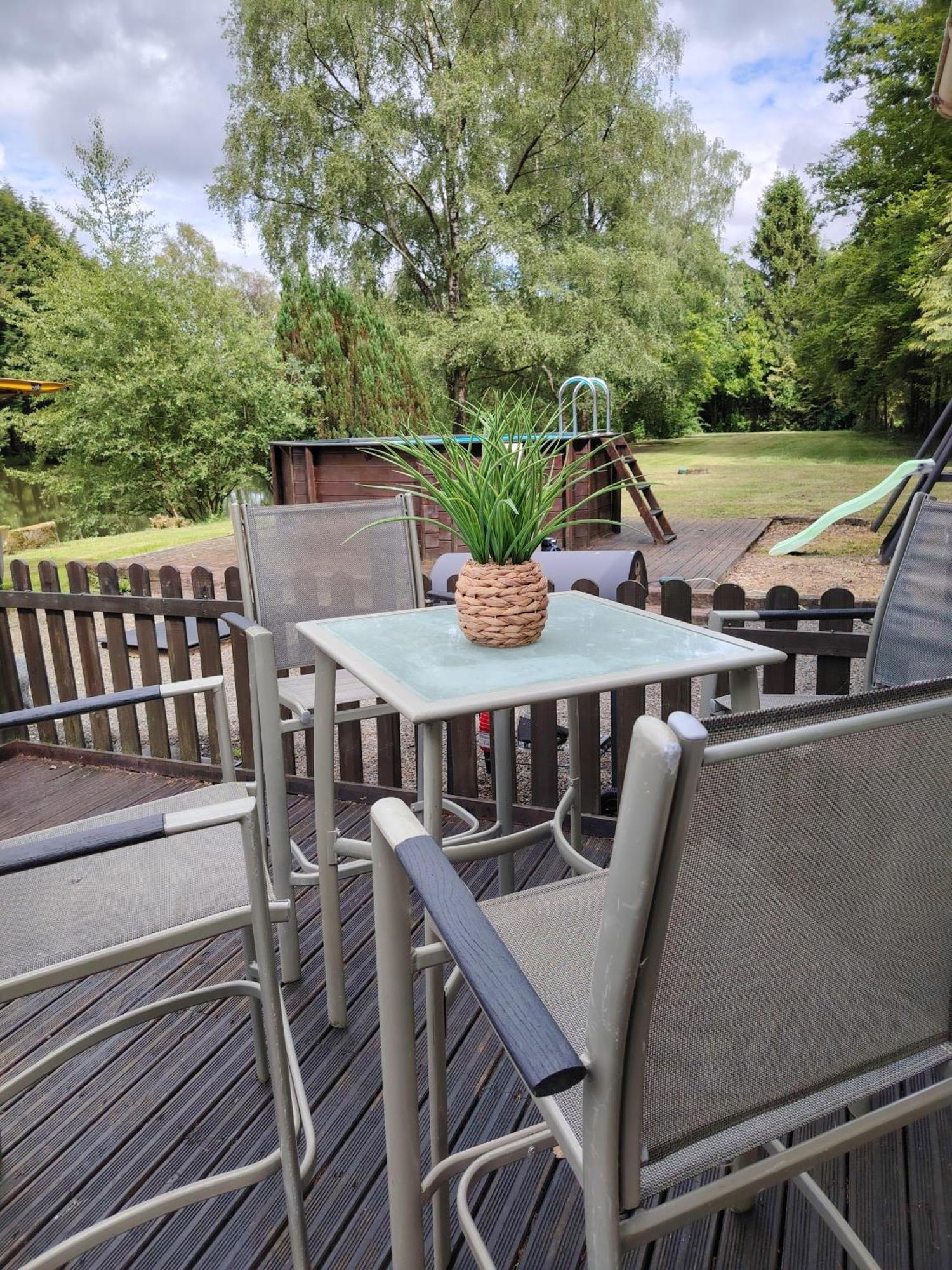 Lakeside Holiday home Sourdeval
